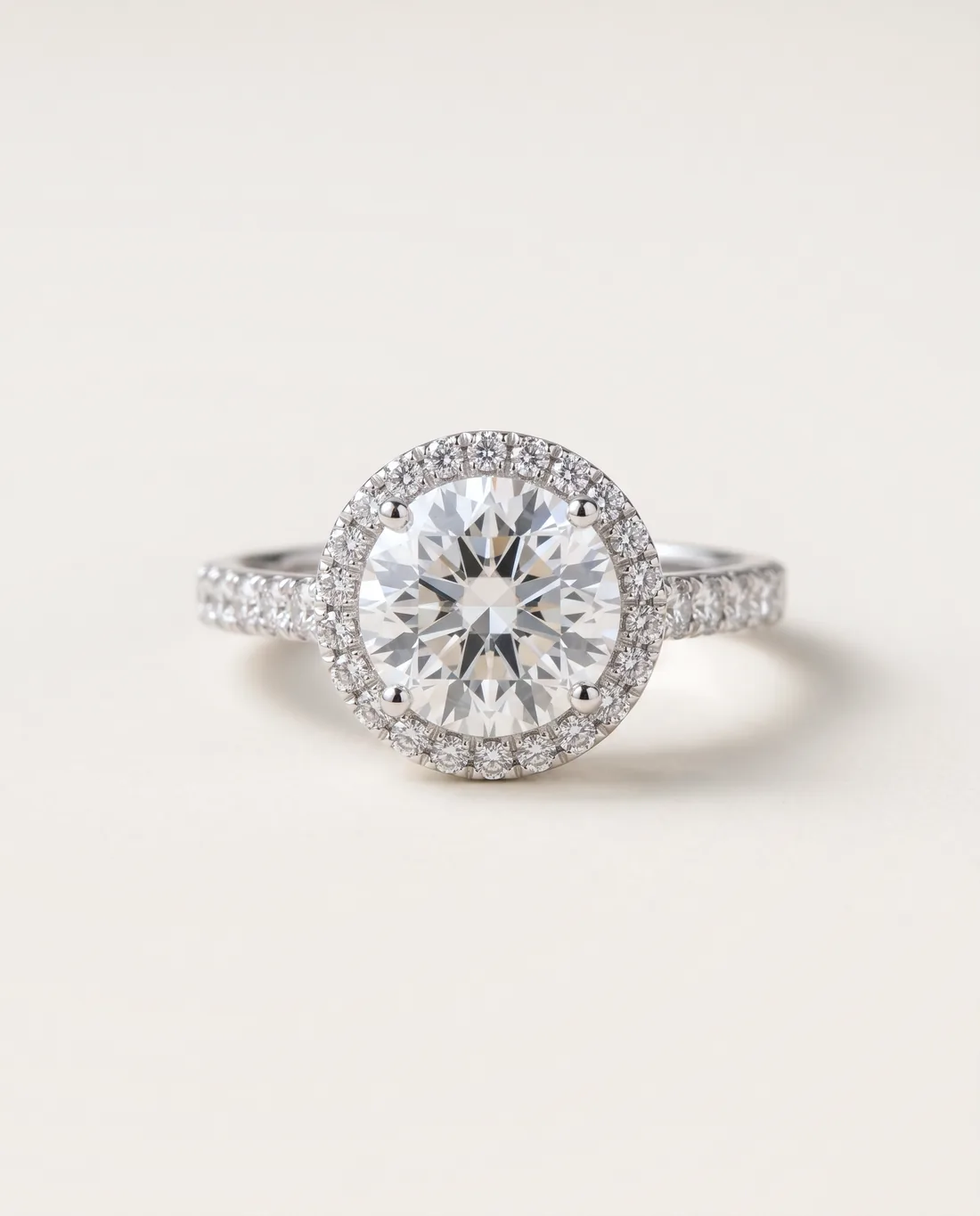 ORTIGAS Round Halo ring, front view